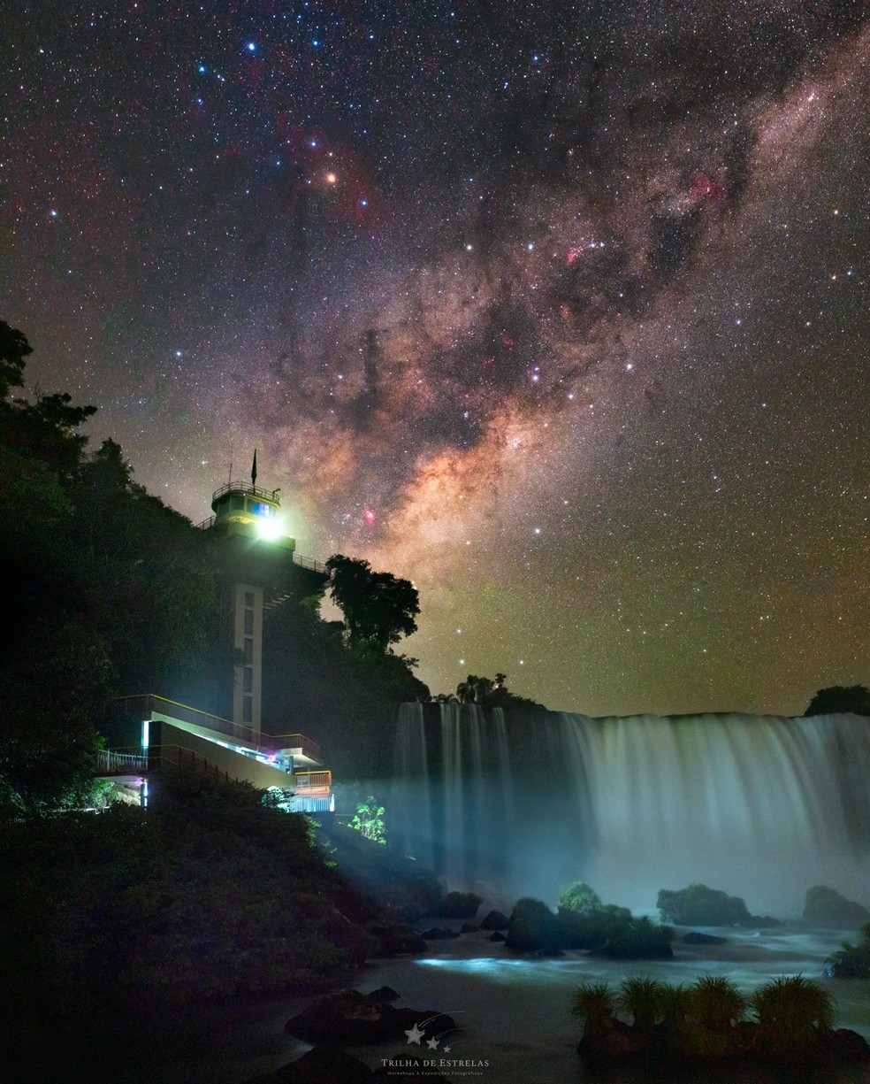 Núcleo da Via Láctea foi fotografado próximo do mirante das Cataratas do Iguaçu — Foto: Victor Lima